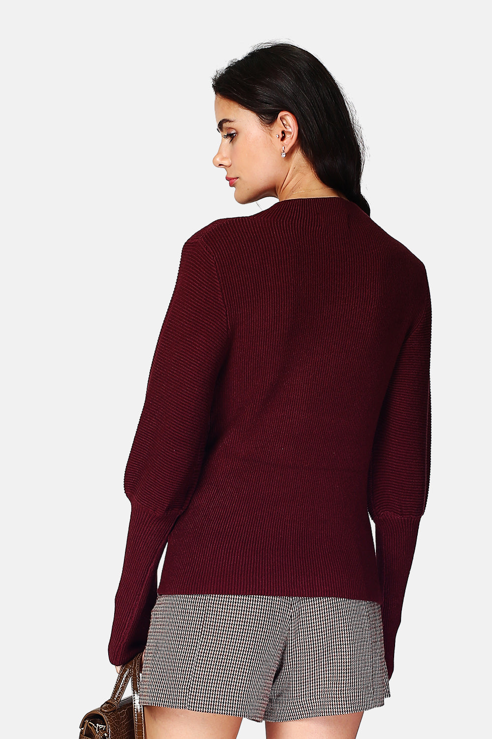 Long-sleeved turtleneck sweater with thumb opening