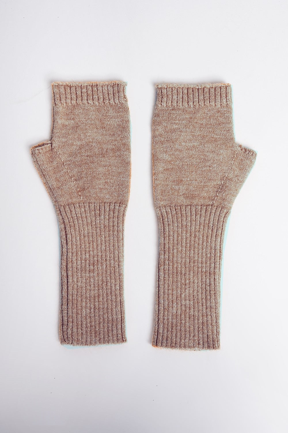 Mixed glove mittens