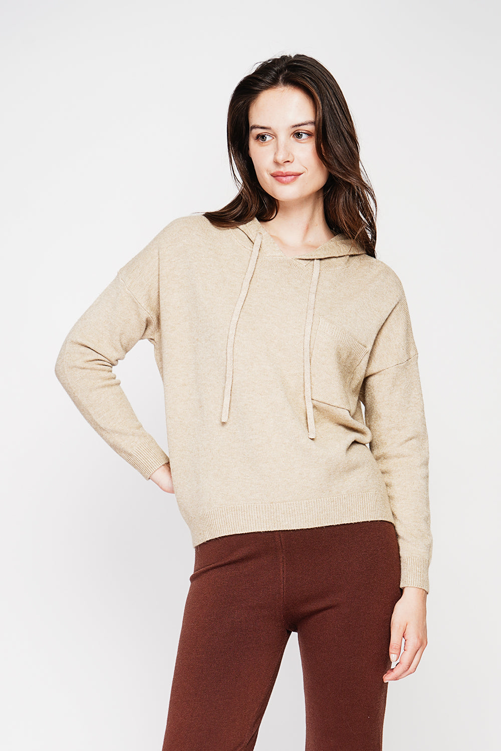 Long-sleeved chest patch pocket hoodie