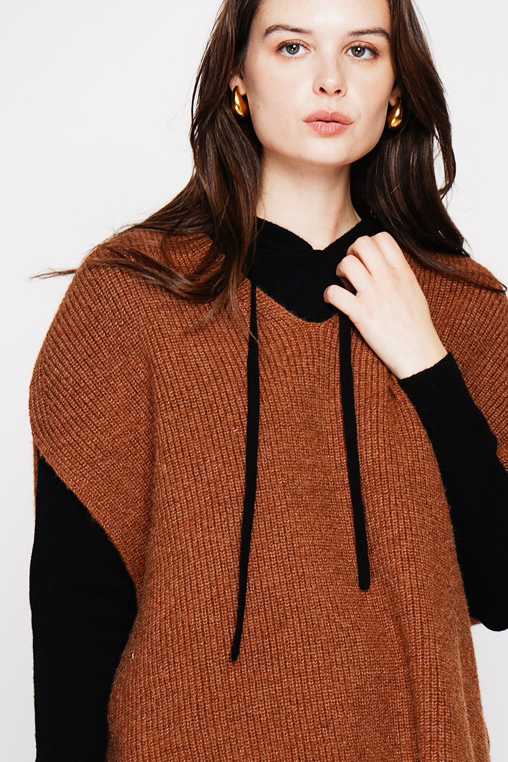 V-neck poncho sweater with fancy knit and oversized cut