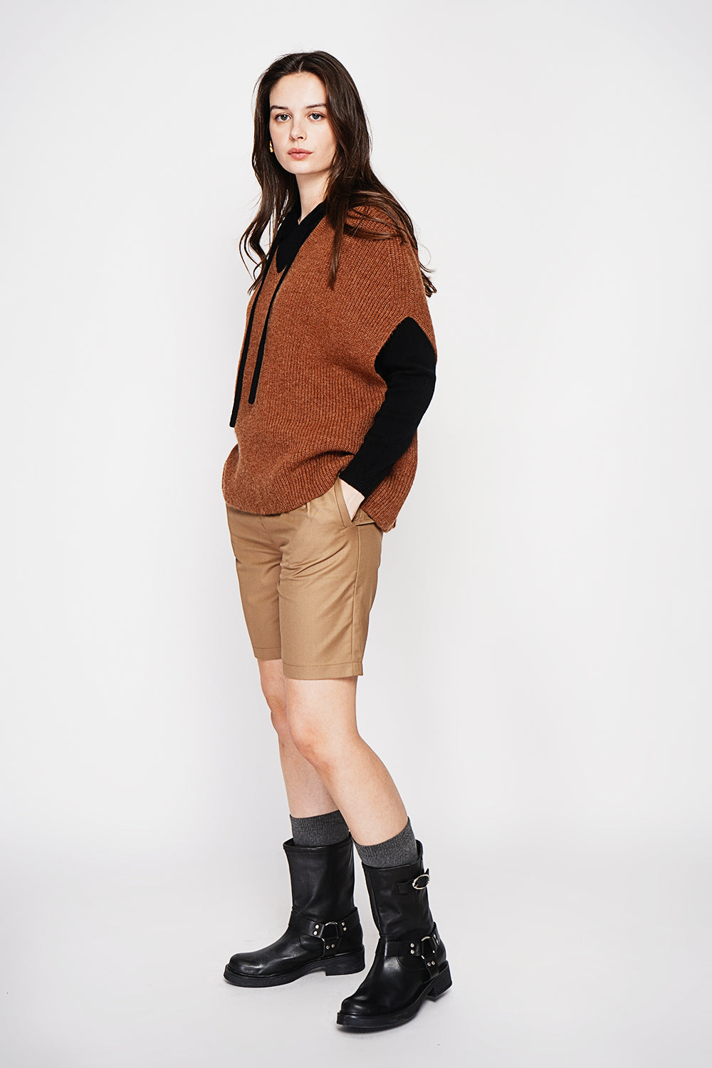 V-neck poncho sweater with fancy knit and oversized cut