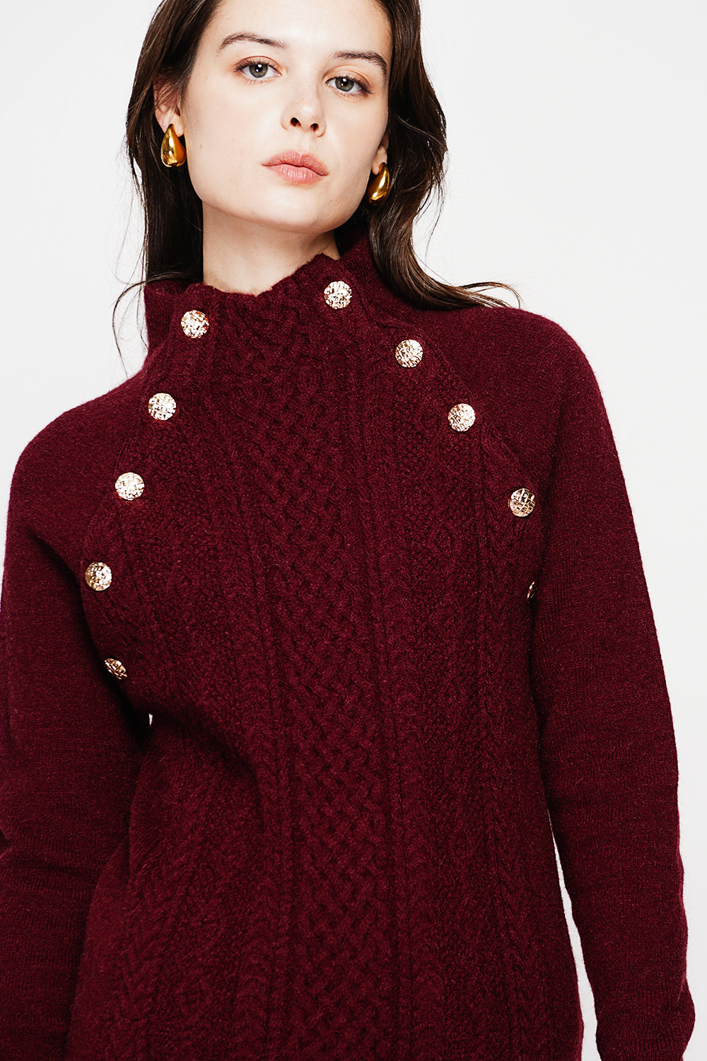 High-neck sweater with 2-ribbed buttoning and long sleeves