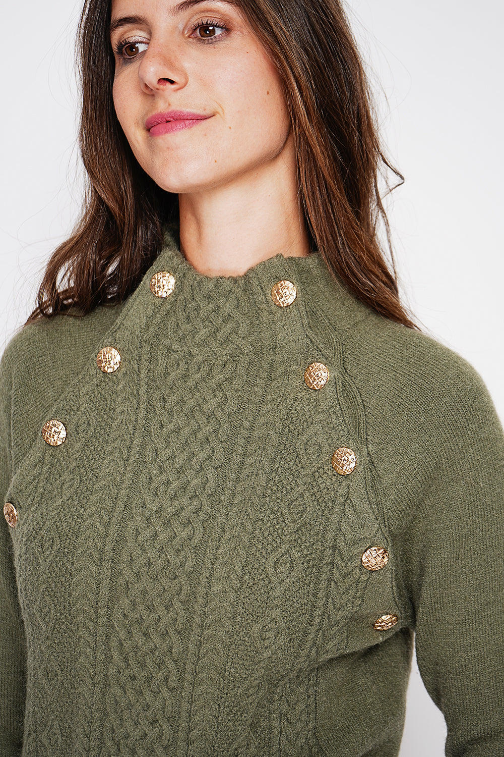 High-neck sweater with 2-ribbed buttoning and long sleeves