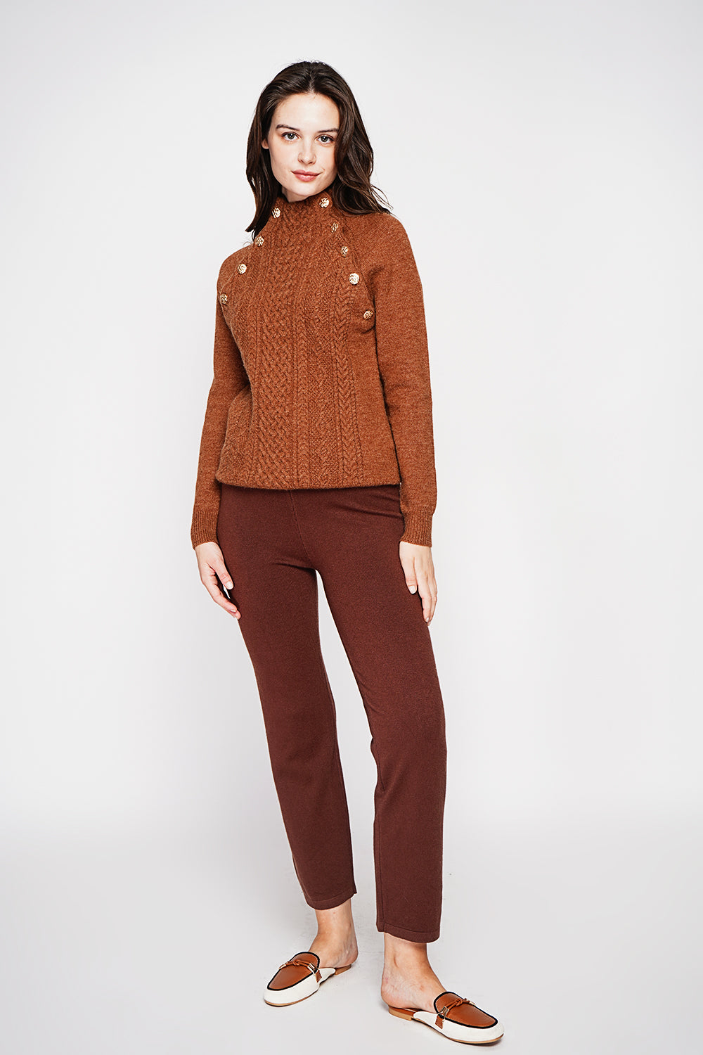 High-neck sweater with 2-ribbed buttoning and long sleeves