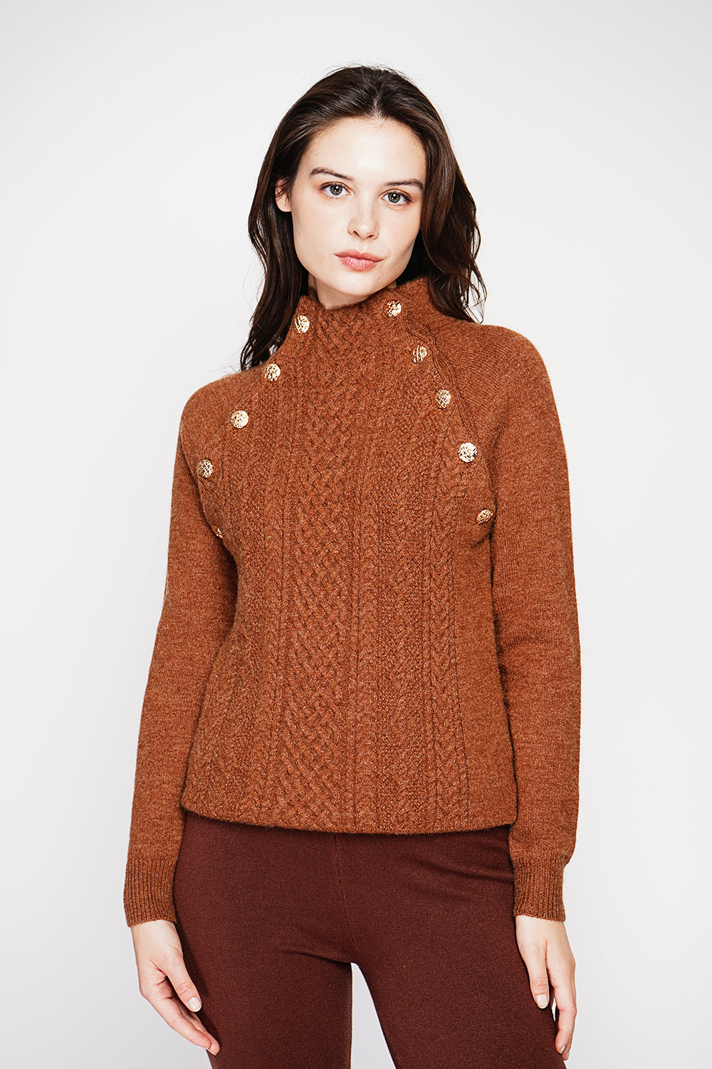 Pull col montant boutonné – Marron – C&Jo