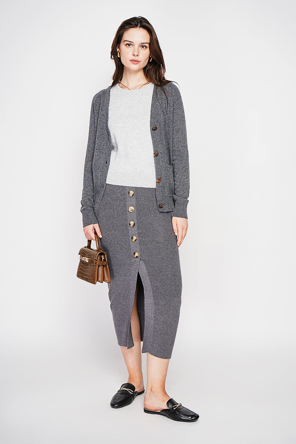 Long ribbed skirt with buttoned front