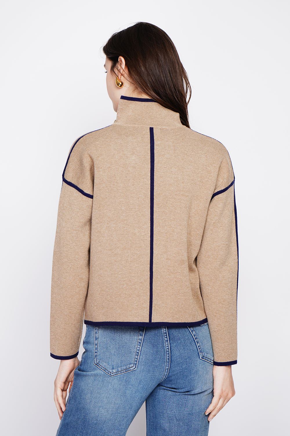 Two-tone stand-up collar jacket with long sleeves