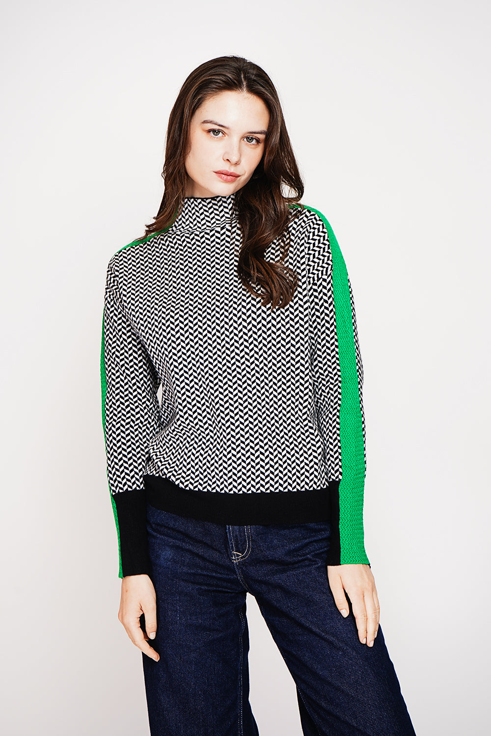 High neck sweater with fancy knit, oversized cut and long sleeves