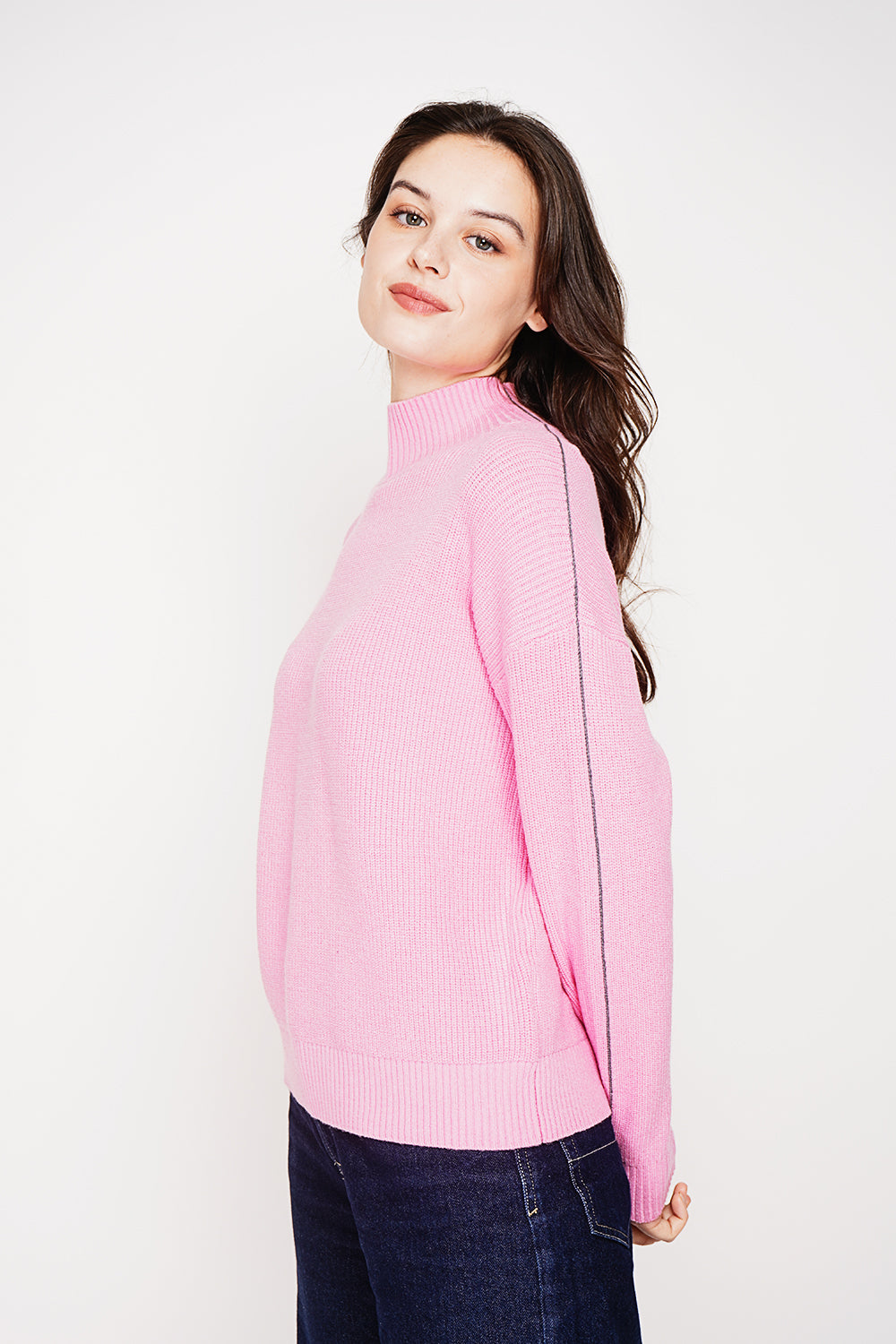 Two-tone high neck sweater Oversized fit with long sleeves