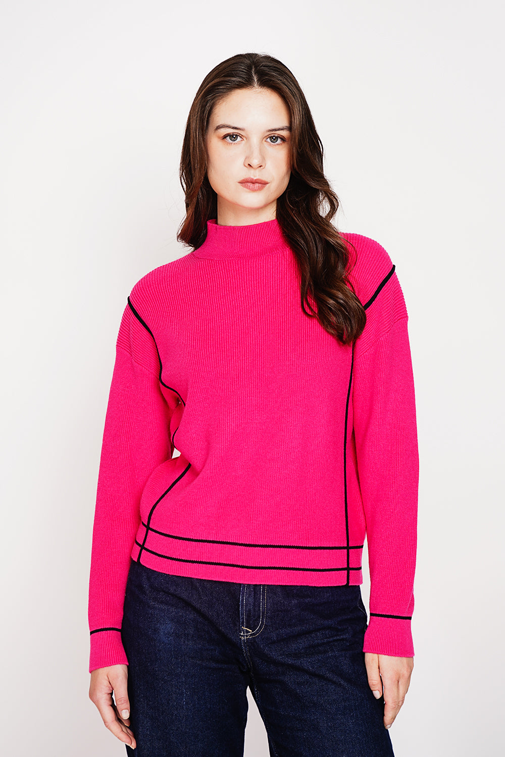 Two-tone oversized high neck sweater with long sleeves