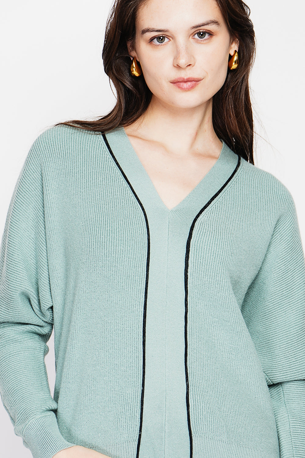 Oversized V-neck sweater with long sleeves