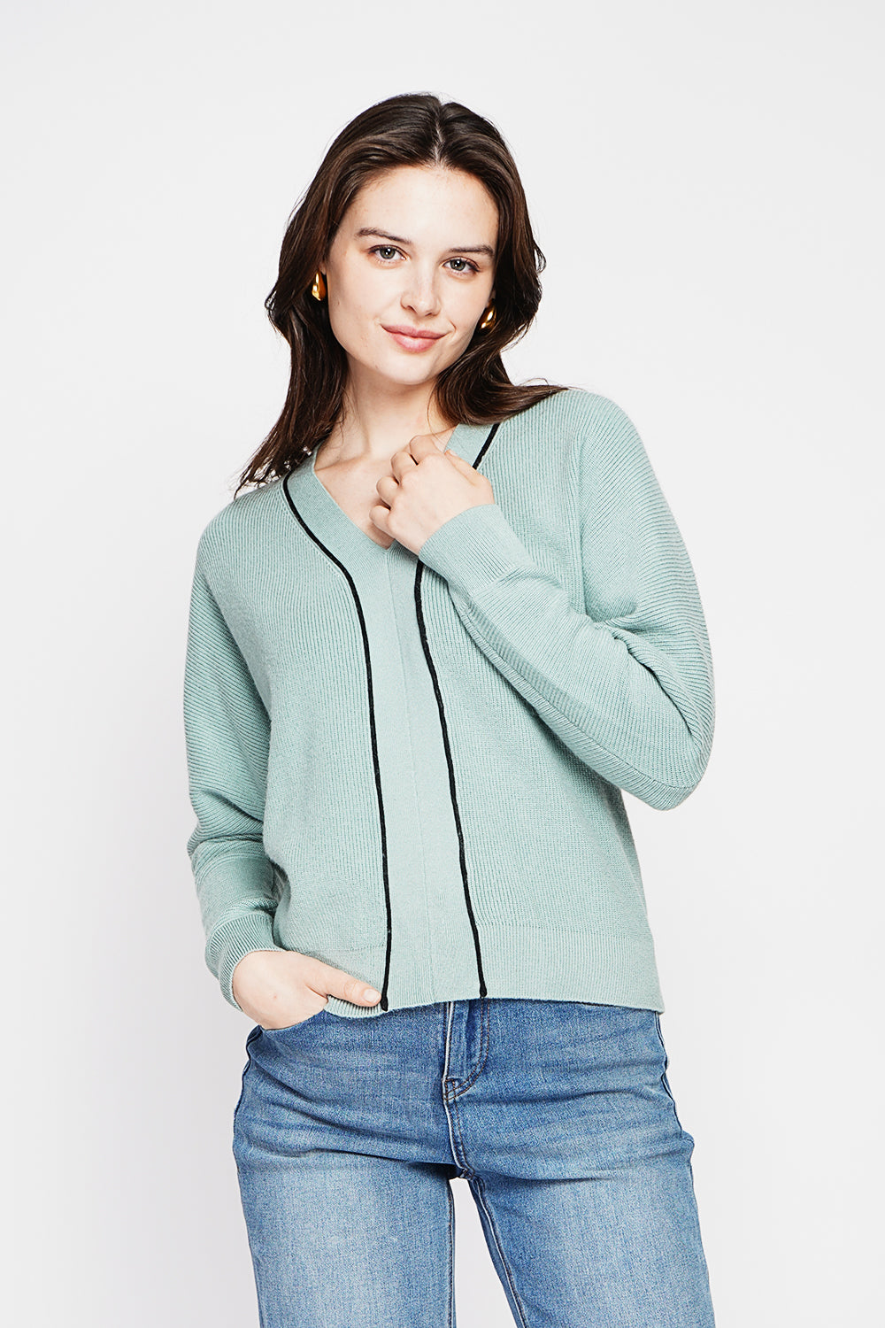 Oversized V-neck sweater with long sleeves