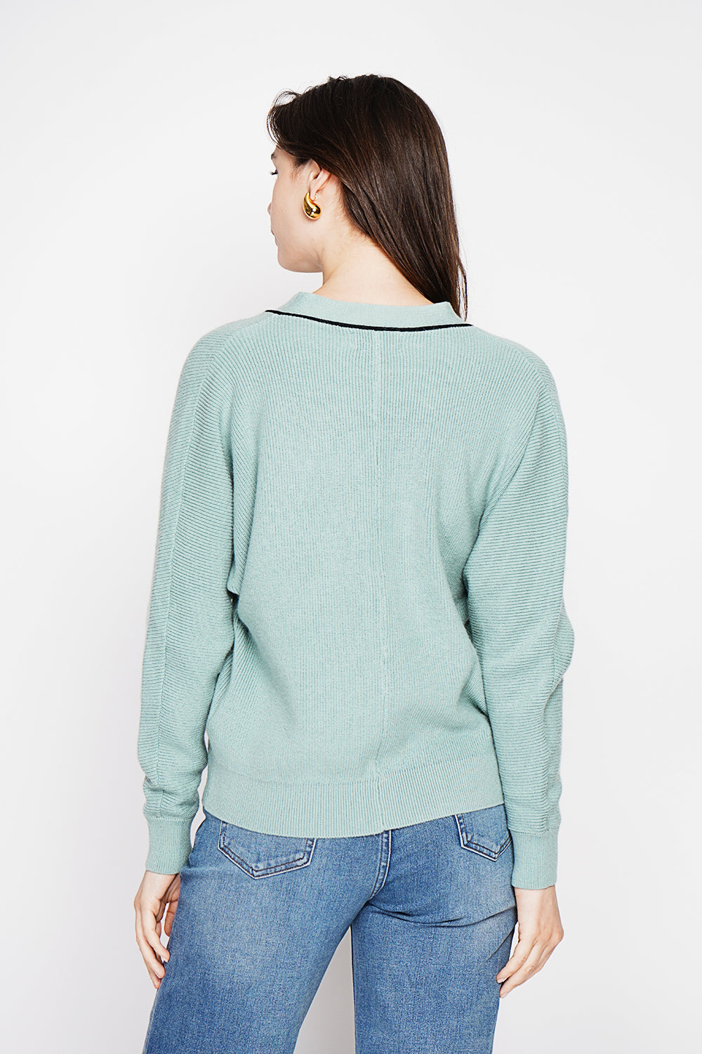 Oversized V-neck sweater with long sleeves