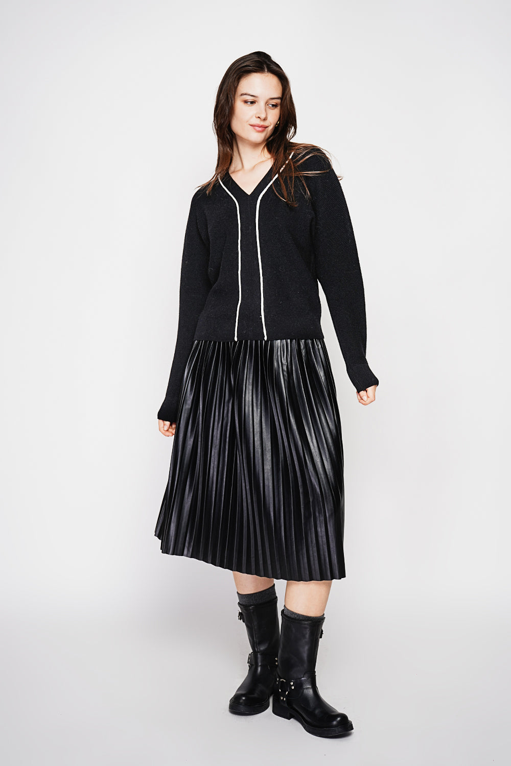 Oversized V-neck sweater with long sleeves