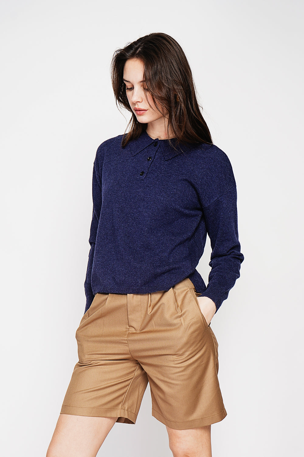 Polo neck sweater Ribbed edges Oversized fit with long sleeves