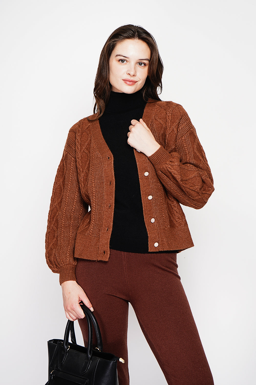 V-neck cardigan in fancy knit, oversized cut with long sleeves – Brown – C&Jo