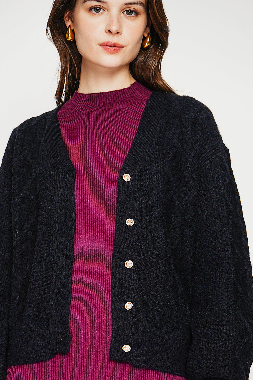 V-neck cardigan in fancy knit, oversized cut with long sleeves – Black – C&Jo