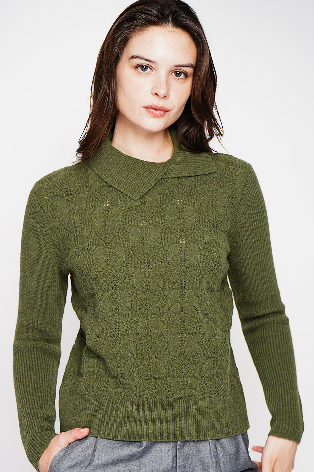Long sleeve turtleneck sweater with fancy knit front – Khaki – C&Jo
