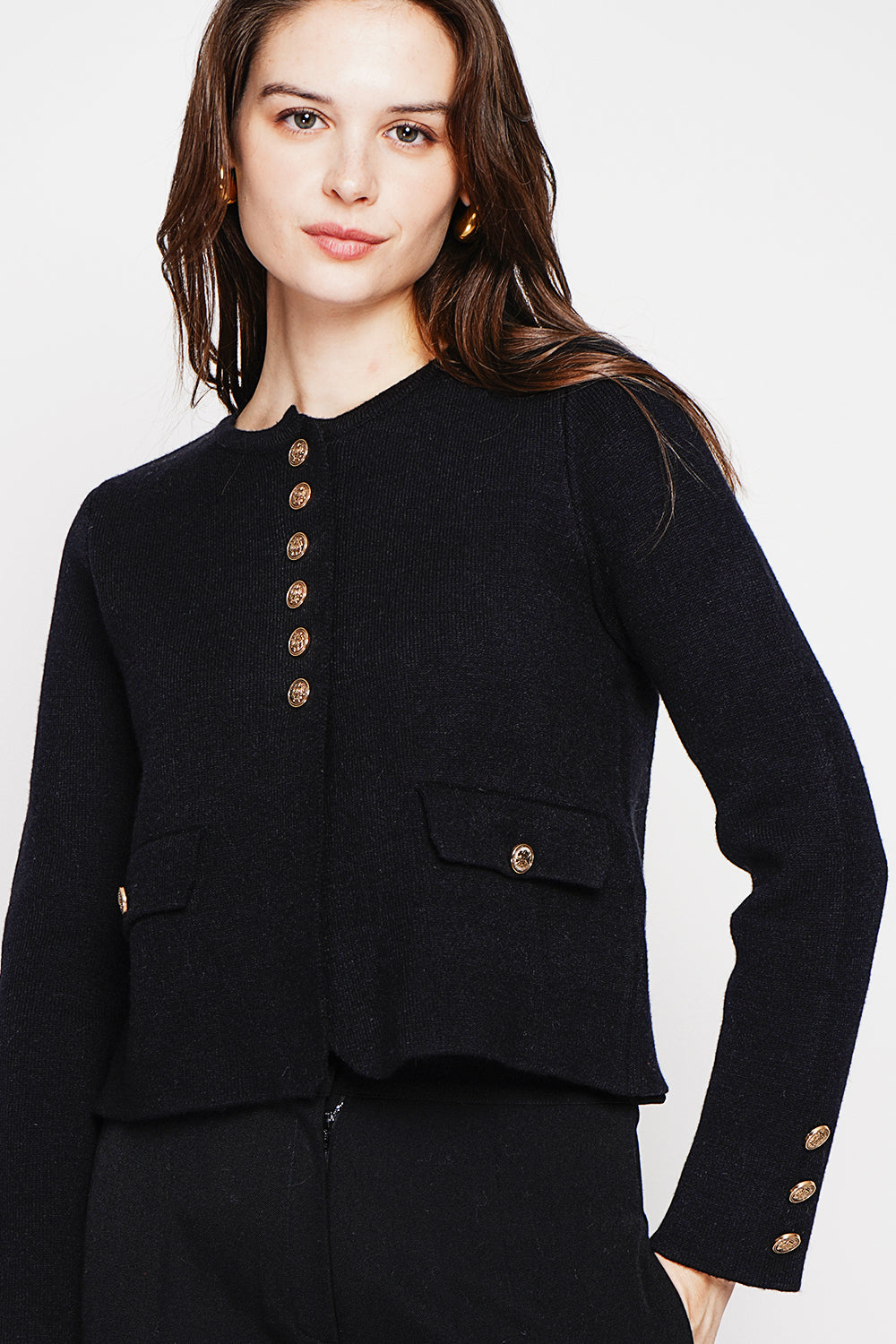 Short fancy buttoned jacket with long sleeve flap