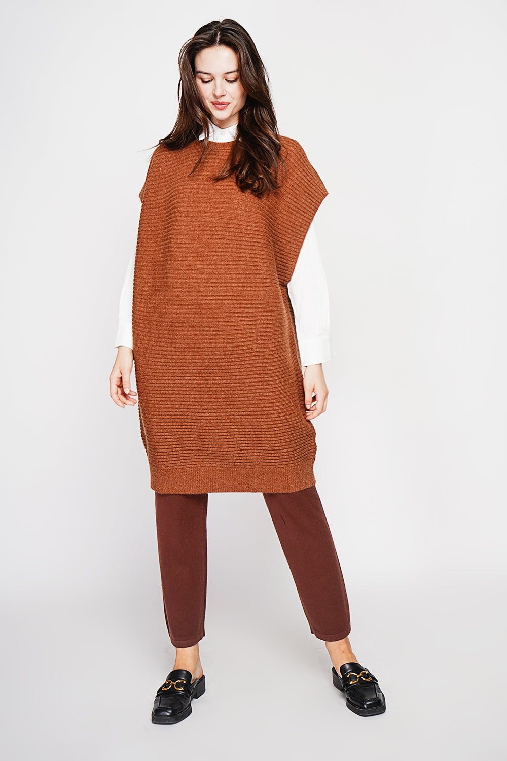 Oversized cut ribbed round neck poncho dress – Brown – C&Jo