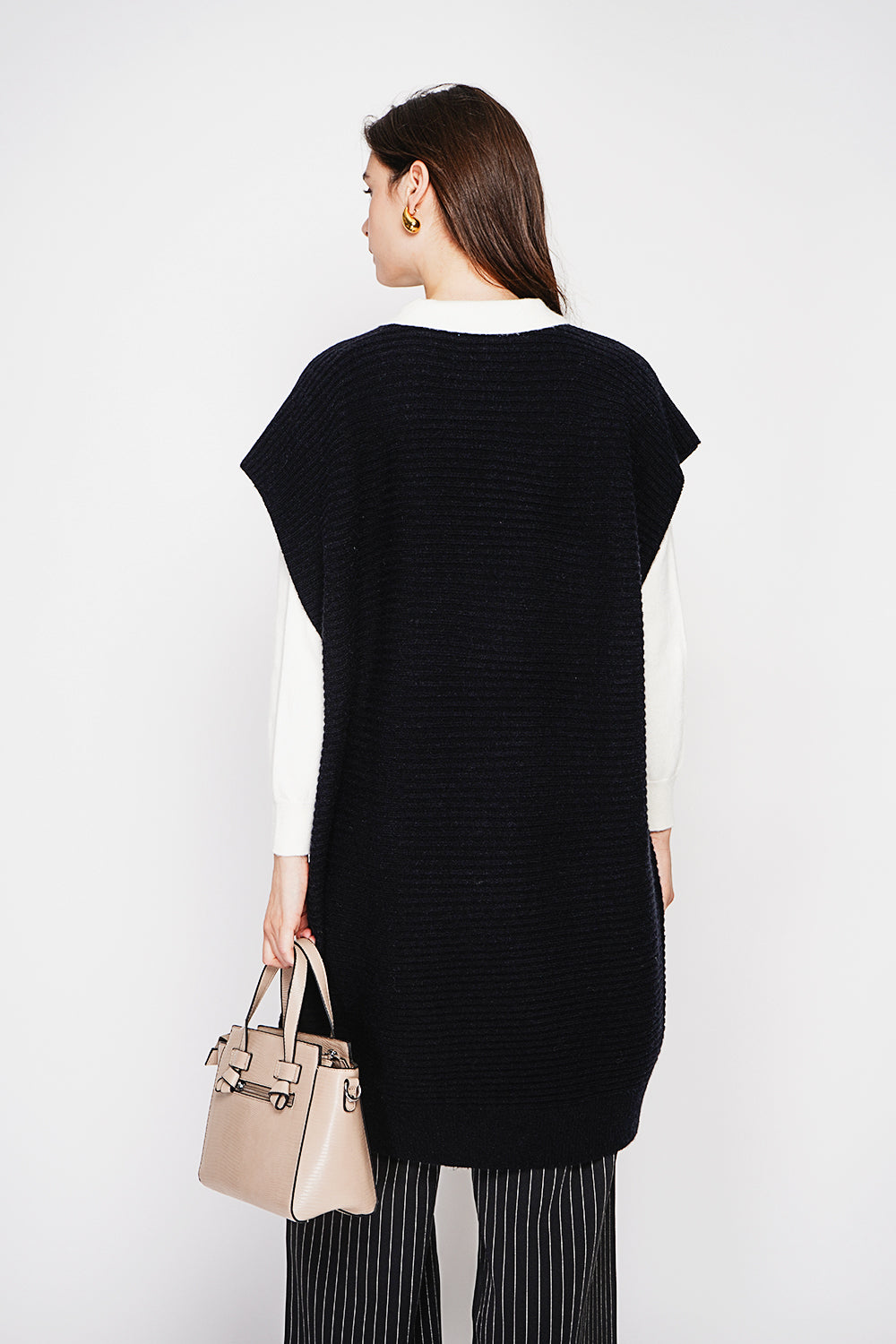 Oversized cut ribbed round neck poncho dress