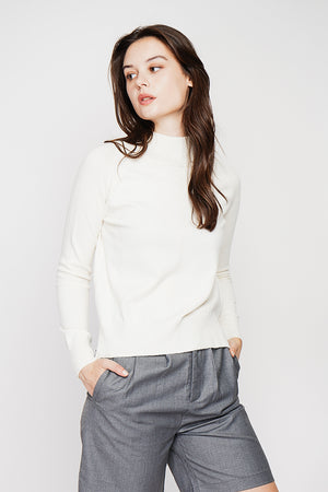 High neck sweater with fancy knit front, oversized cut and long sleeves