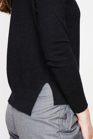 High neck sweater with fancy knit front, oversized cut and long sleeves