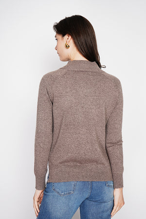 High neck sweater with fancy knit front, oversized cut and long sleeves