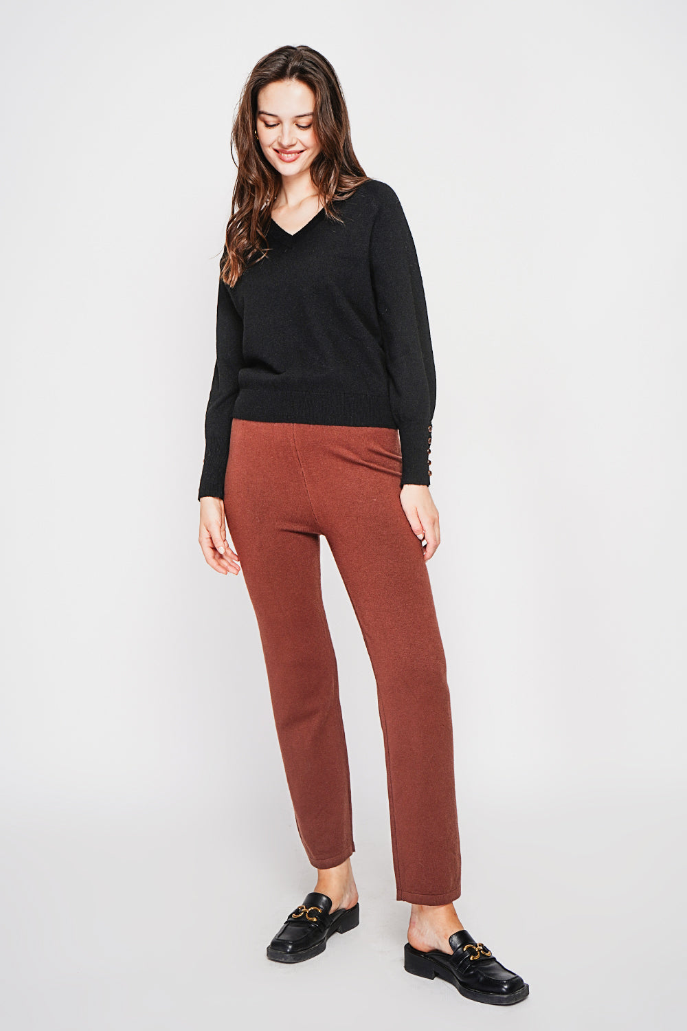 Oversized V-neck sweater with button placket at the bottom of the long sleeves – Black – C&Jo