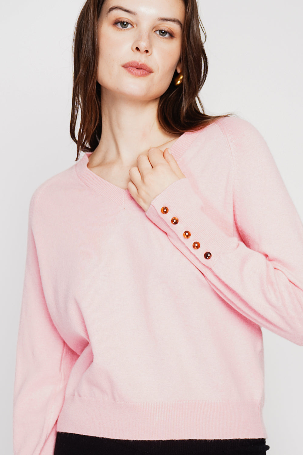 Oversized V-neck sweater with button placket at the bottom of the long sleeves – Pink Barby – C&Jo