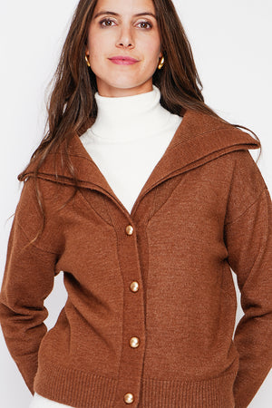 Double collar buttoned front oversized cut long sleeve vest