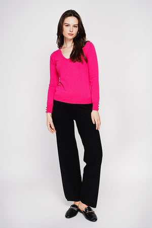 Classic V-neck sweater knitted in 2 threads with long sleeves