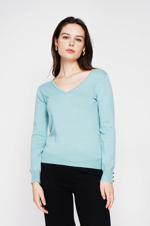 Classic V-neck sweater knitted in 2 threads with long sleeves