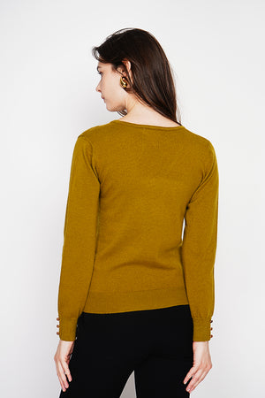 Classic V-neck sweater knitted in 2 threads with long sleeves