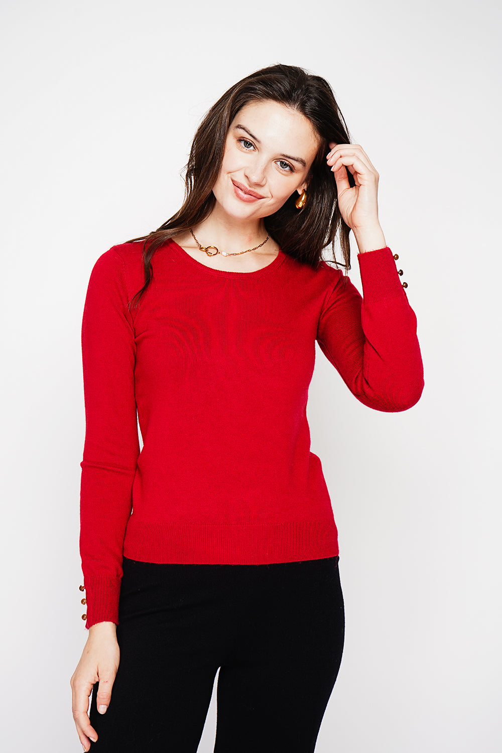 Classic round neck sweater knitted in 2 threads with long sleeves