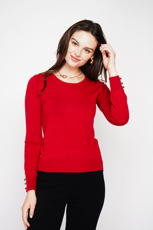 Classic round neck sweater knitted in 2 threads with long sleeves