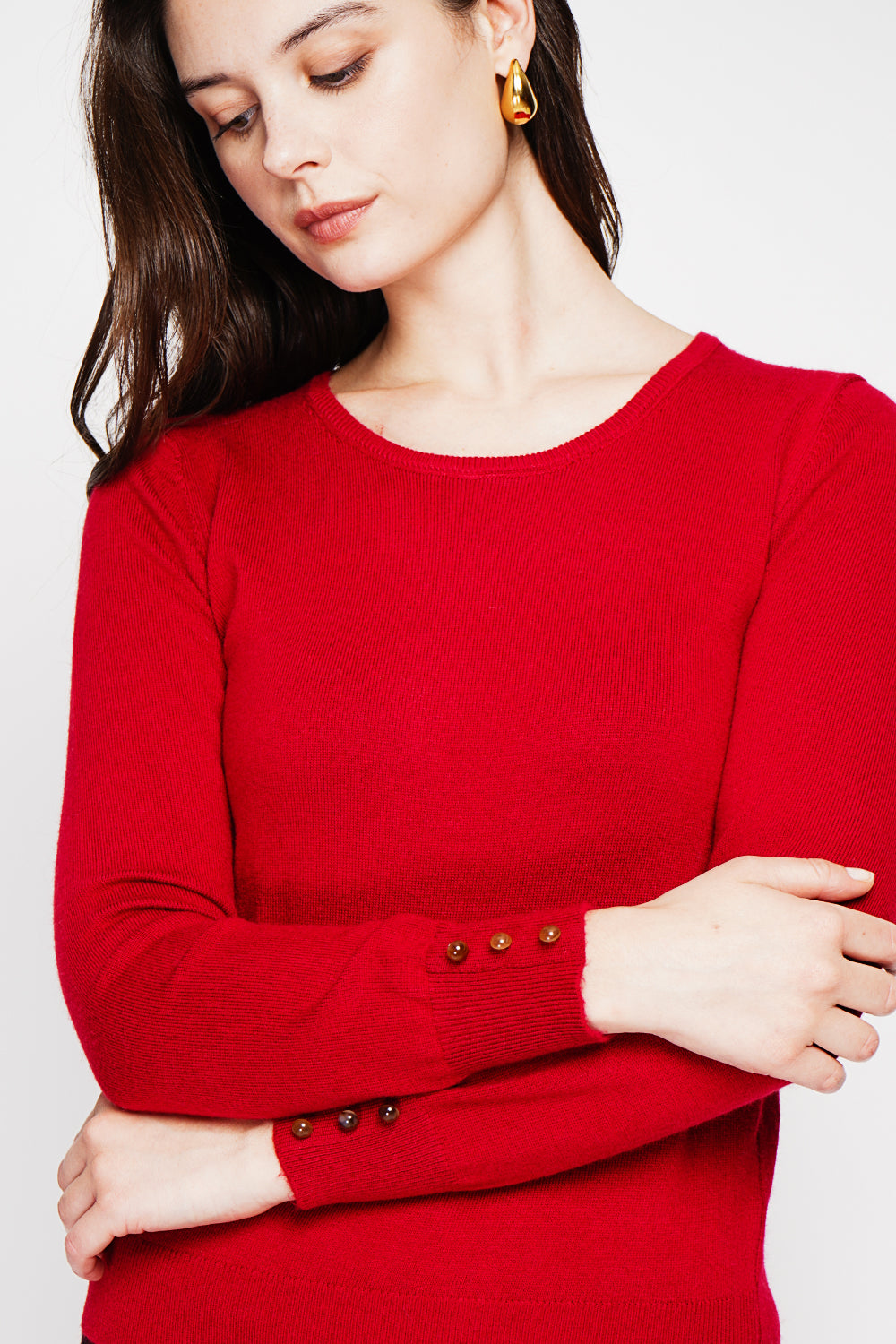Classic round neck sweater knitted in 2 threads with long sleeves