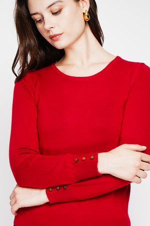 Classic round neck sweater knitted in 2 threads with long sleeves