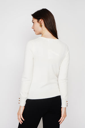Classic round neck sweater knitted in 2 threads with long sleeves