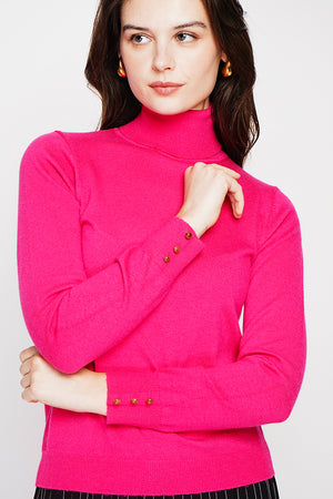 Classic turtleneck sweater knitted in 2 threads with long sleeves