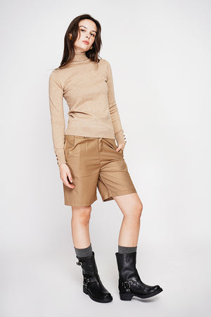 Classic turtleneck sweater knitted in 2 threads with long sleeves