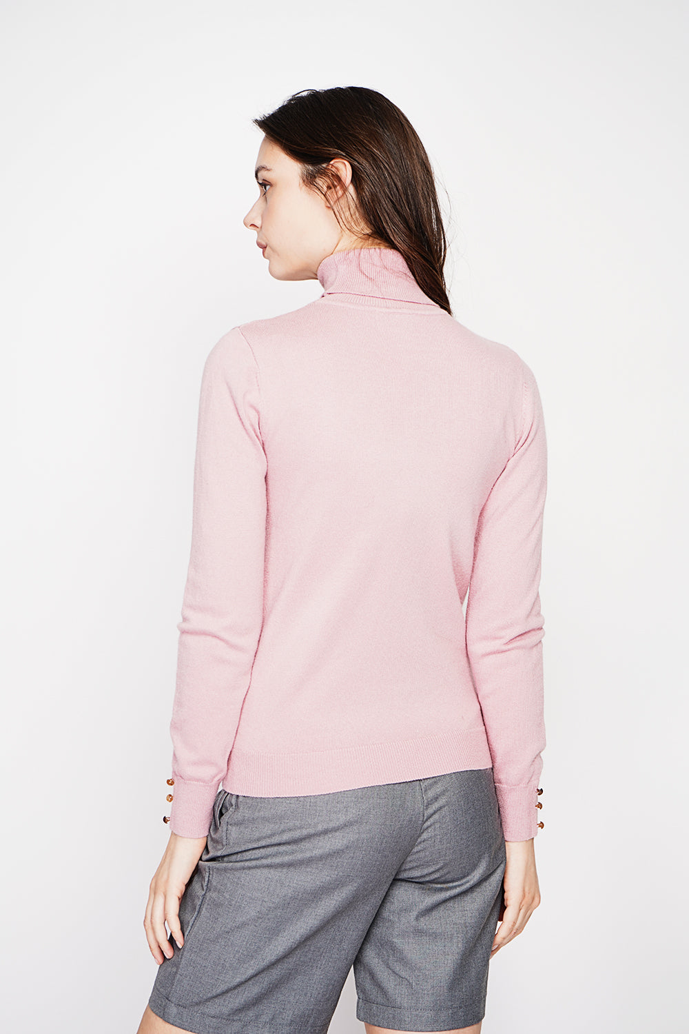 Classic turtleneck sweater knitted in 2 threads with long sleeves