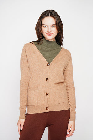 Fancy buttoned v-neck oversized fit vest with long sleeve pockets
