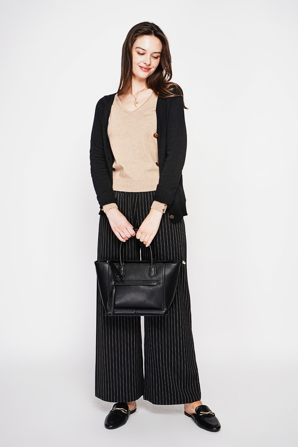 Gilet col V oversize boutons fantaisie – Noir – C&Jo