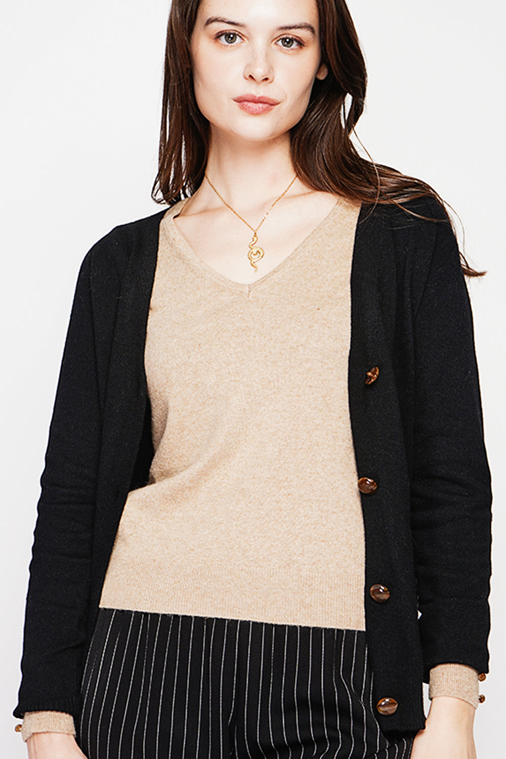 Gilet col V oversize boutons fantaisie – Noir – C&Jo