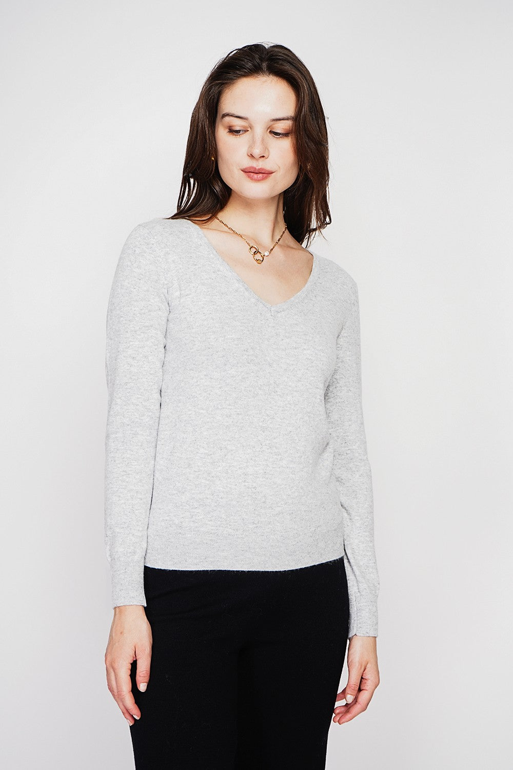 Pull col V classique 2 fils – Gris clair – C&Jo