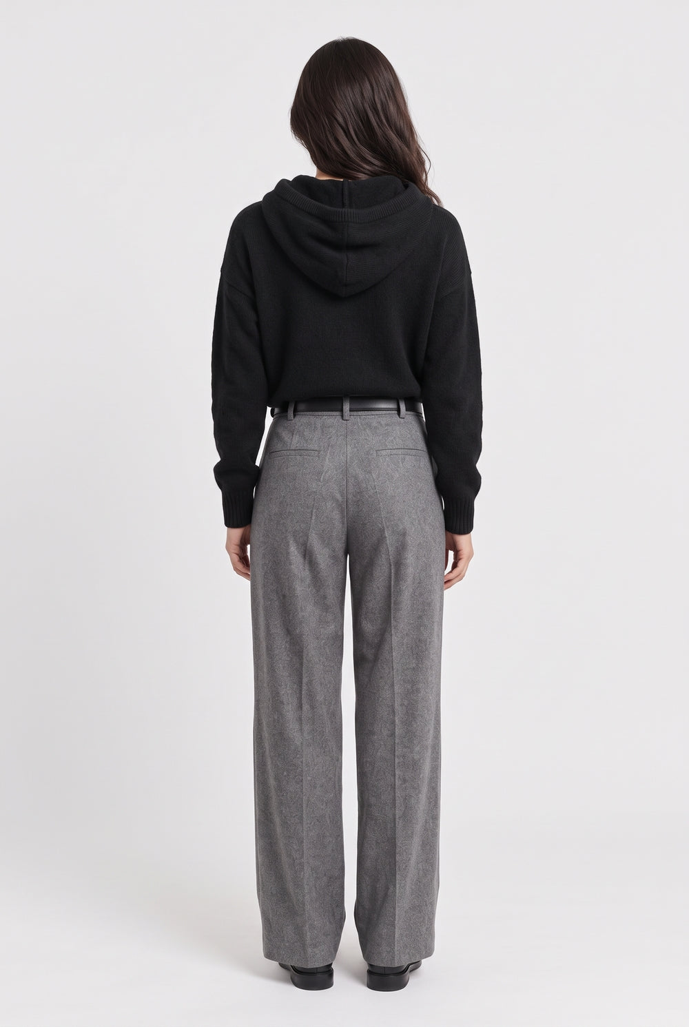 Pull à capuche oversize poche poitrine – Noir – C&Jo