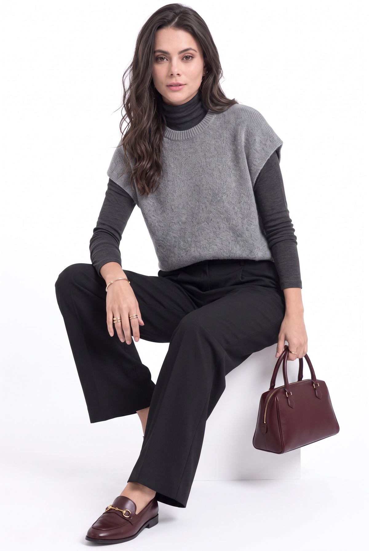 Oversized poncho sweater with crew neck, sleeveless, 2-ply