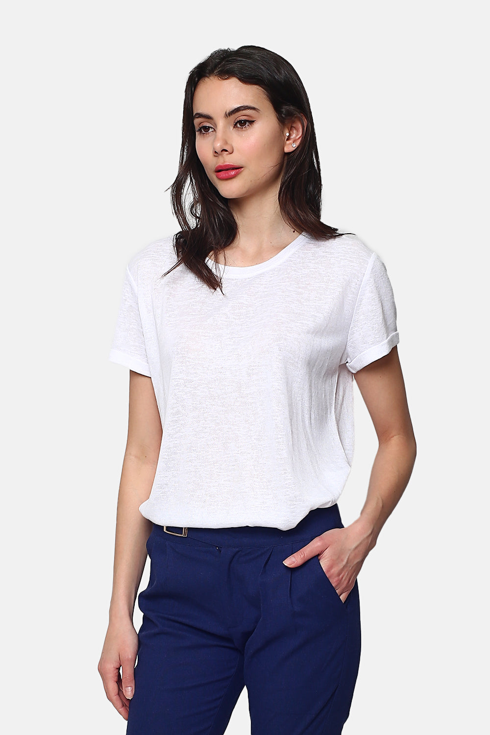 Short-sleeved round neck t-shirt