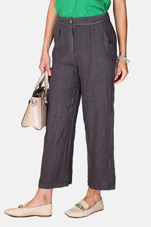 High-waisted zip-up pants with side pockets